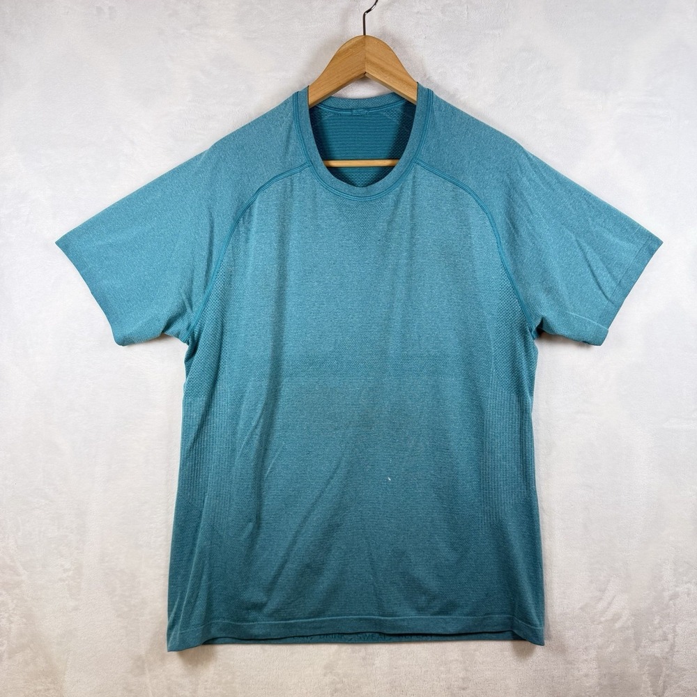 Lululemon Metal Vent Tech Tee Mens L Green Short Sleeve Workout Shirt